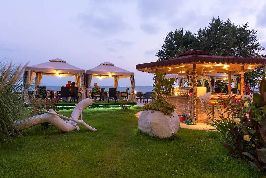 Iris Beach Hotel-1
